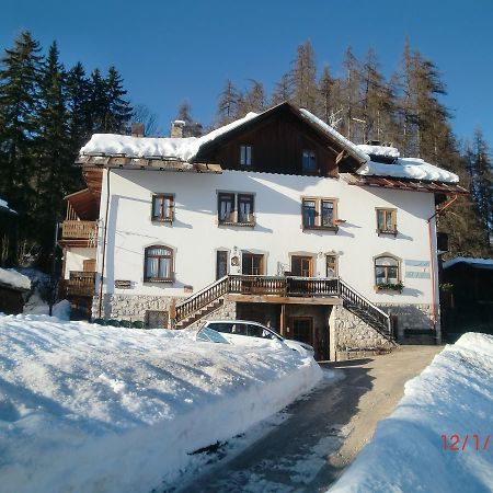 Menardi Sisto B&B Cortina d'Ampezzo Buitenkant foto